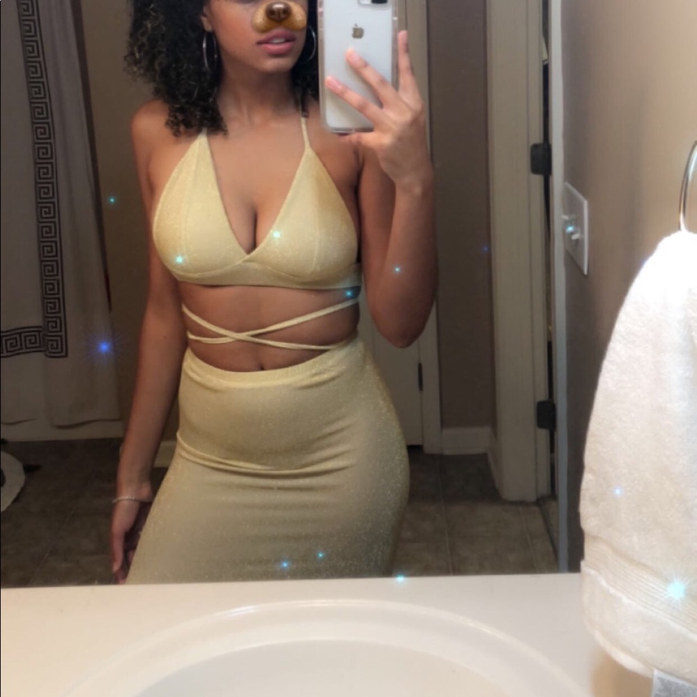 Two Piece Set